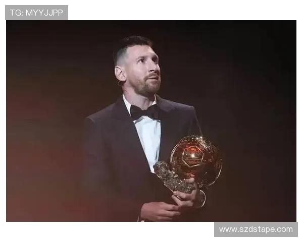 李伯清心目中的足球明星是谁他为何如此钟情于他们的比赛风格与精神